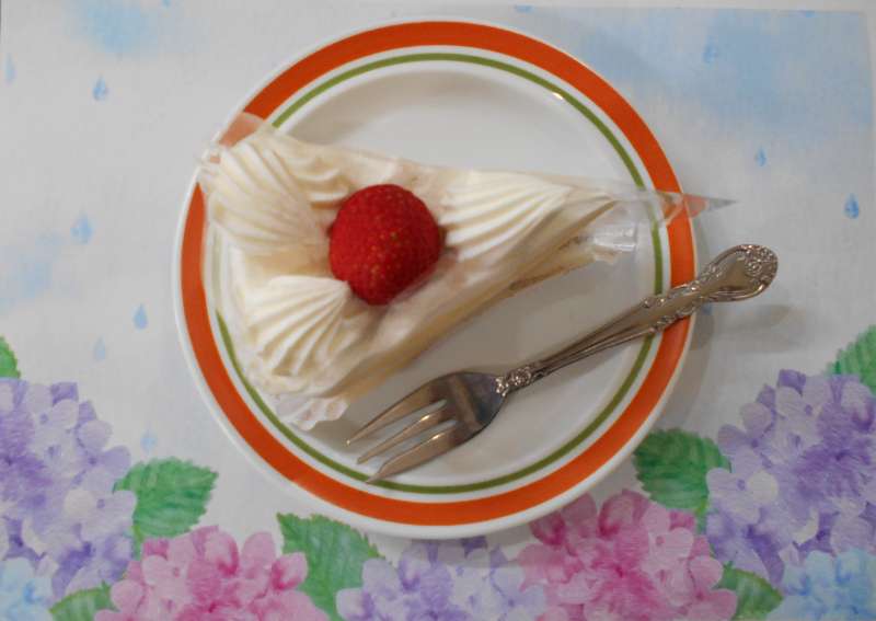 おやつレク（ショートケーキ）